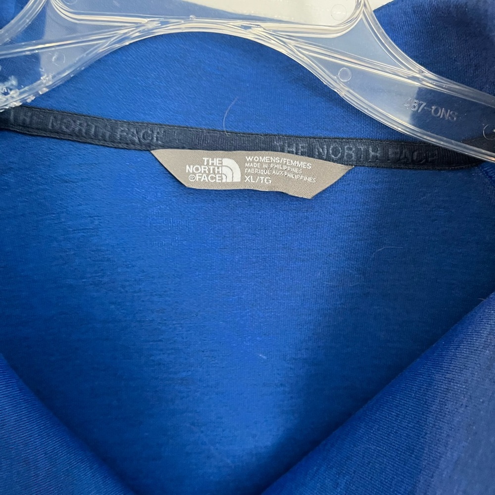 The north face pull over - Picture 4 of 5